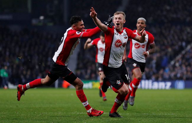 门兴格拉德巴赫4-0大胜奥格斯堡