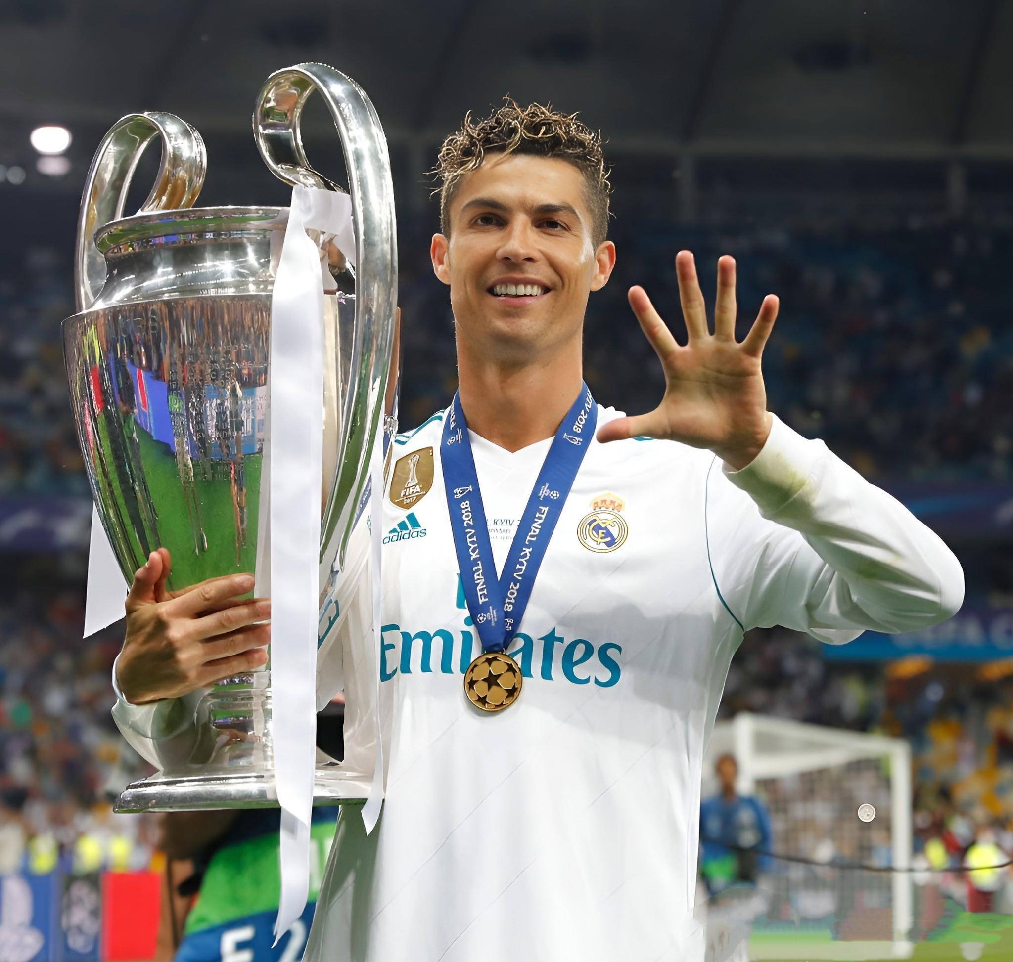 从游戏中走来的新星：18岁新疆女RAPPER的音乐与挑战！