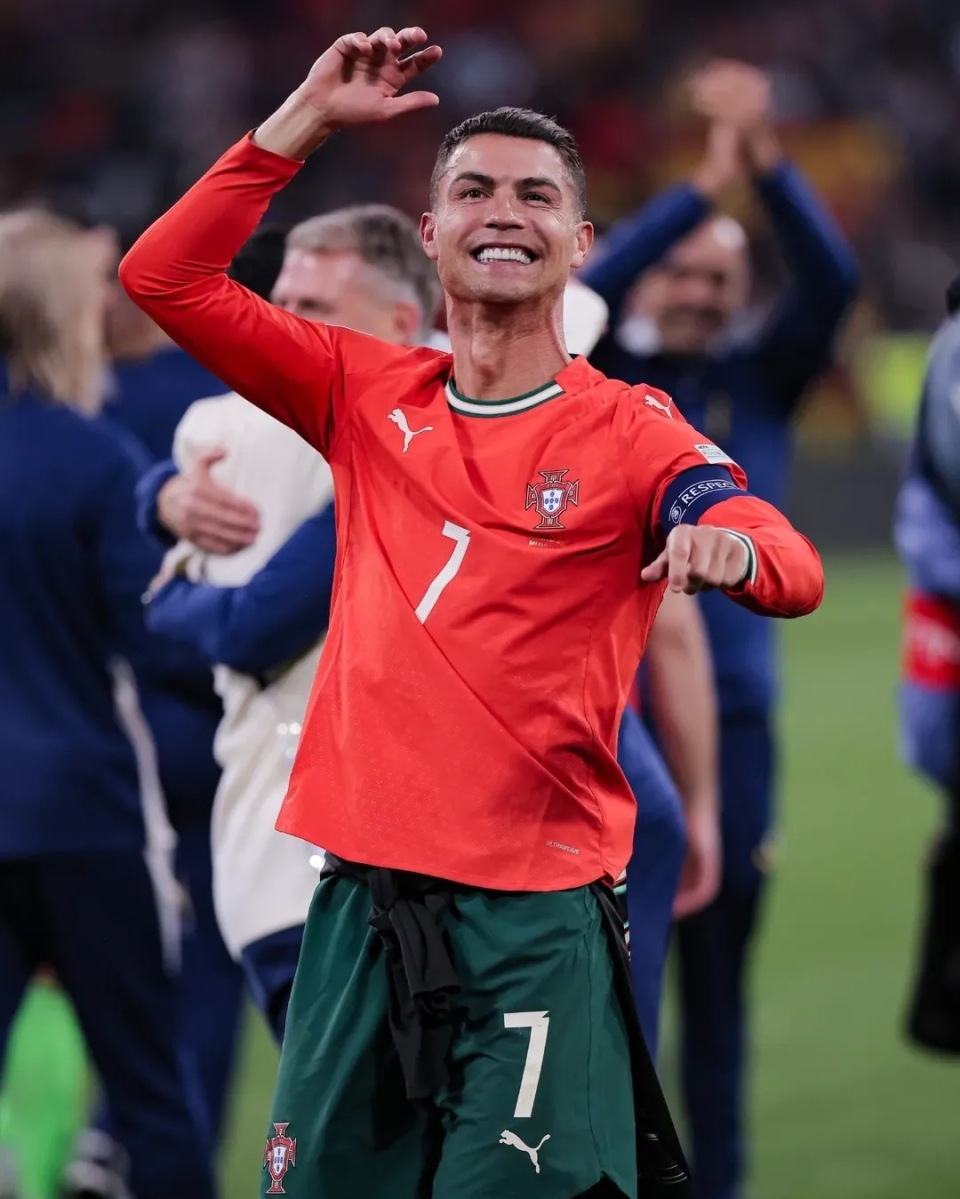 和平精英新地图进入比赛服